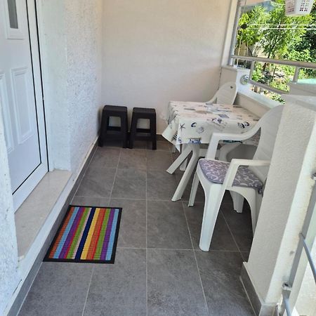 Lovely Apartment Omiš Екстериор снимка