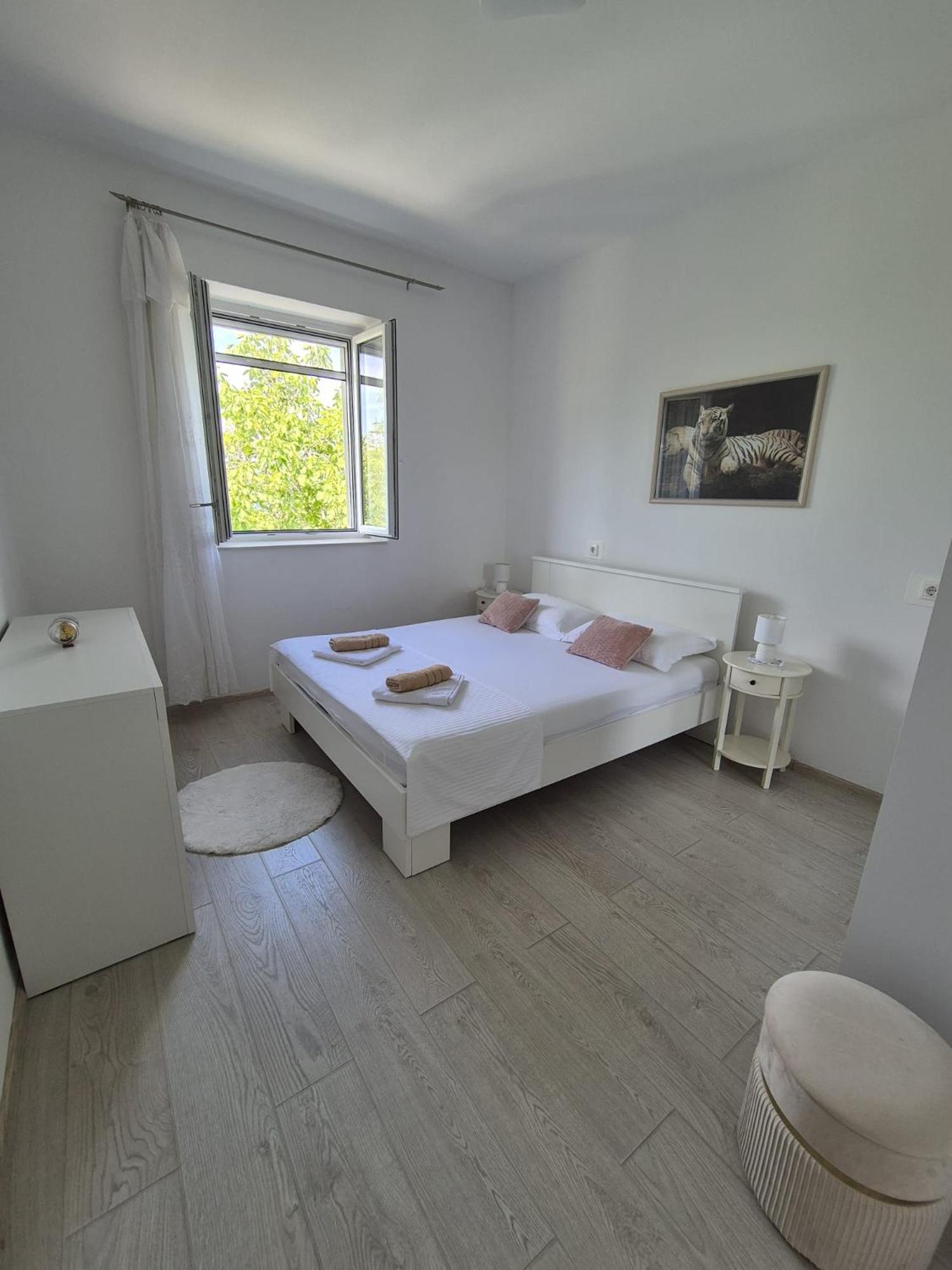 Lovely Apartment Omiš Екстериор снимка